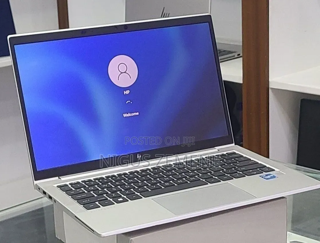 New Laptop HP EliteBook 840 G8 8GB Intel Core i5 SSD 512GB
