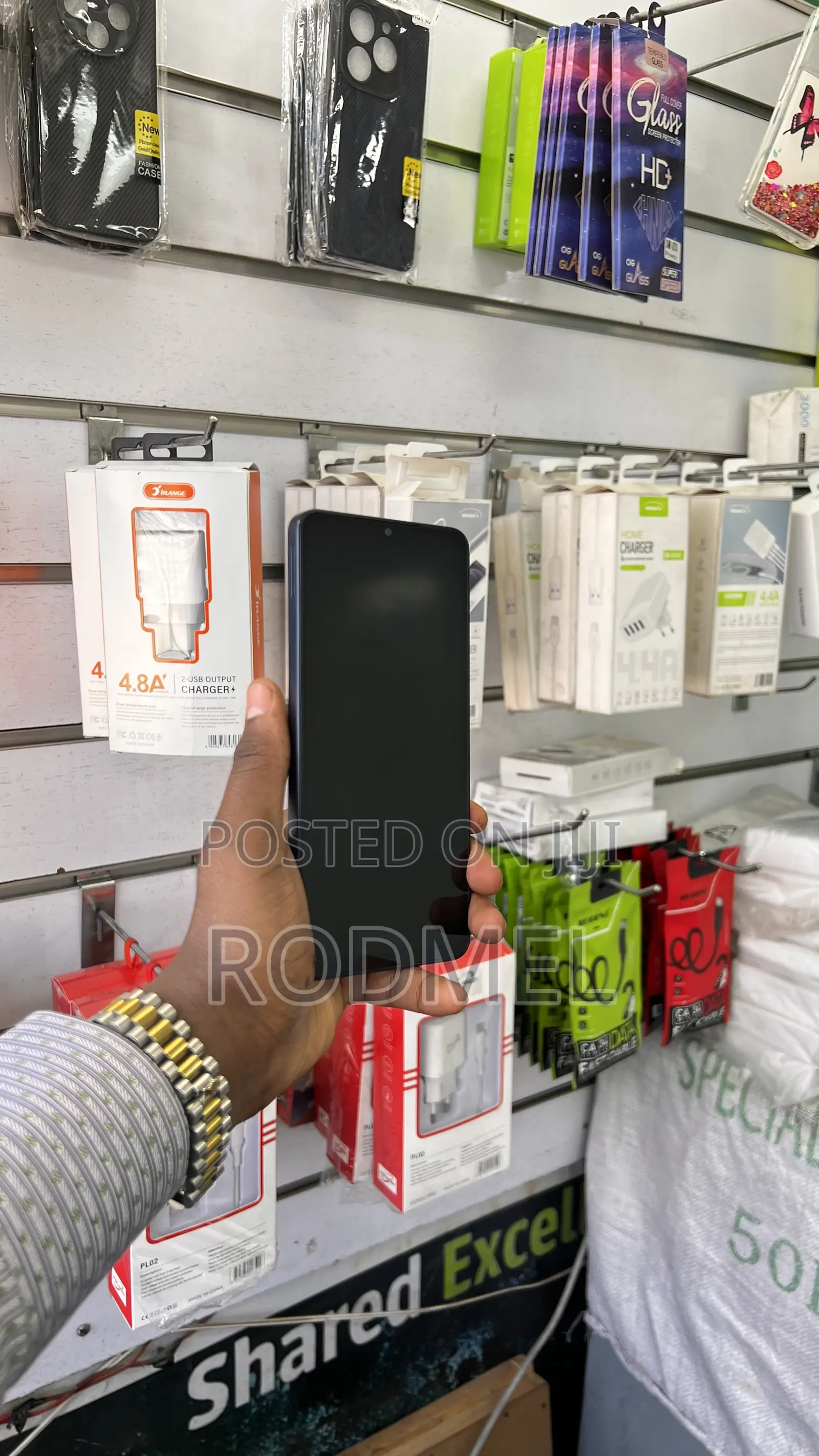 New Samsung Galaxy A06 64 GB Purple