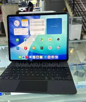 New Apple iPad Pro 13 (2024) 256 GB
