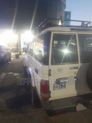 Toyota Land Cruiser 2020 White