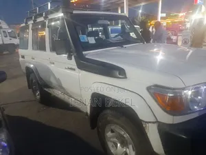 Toyota Land Cruiser 2020 White