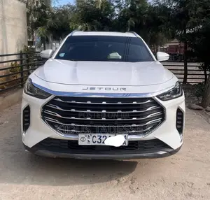 Jetour X70 Plus 1.5 6-Seater FWD 2022 White