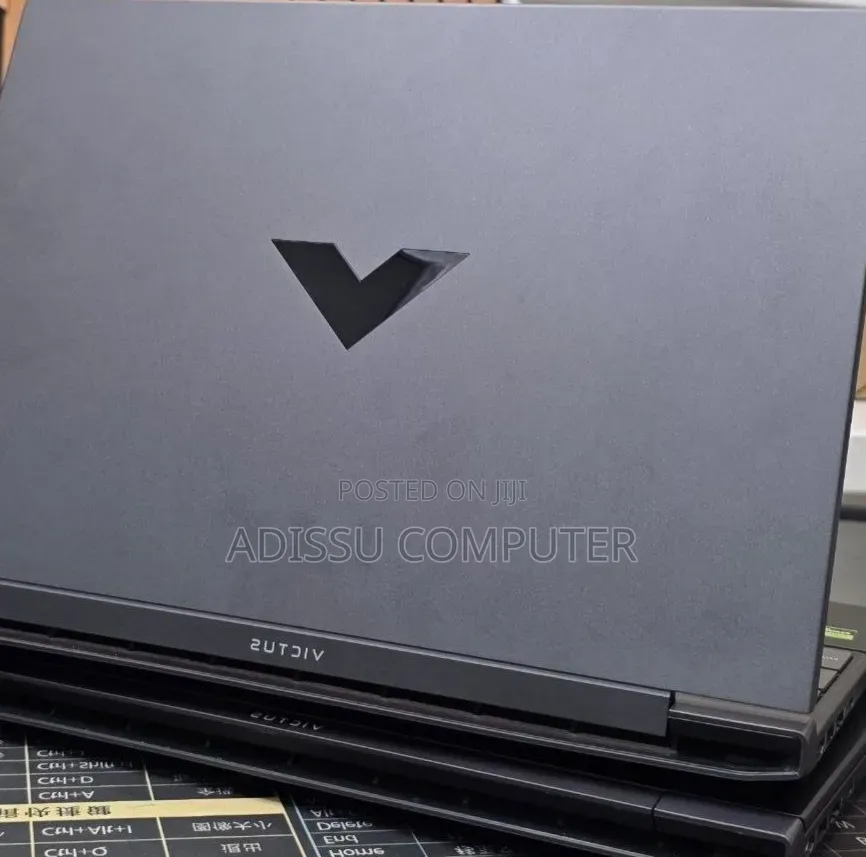 New Laptop HP Victus 15 16GB AMD Ryzen 7 SSD 512GB