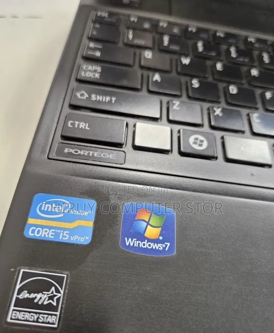 Laptop Toshiba Portege R830 6GB Intel Core i5 HDD 750GB