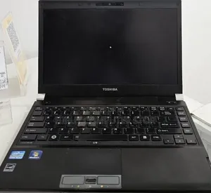 Laptop Toshiba Portege R830 6GB Intel Core i5 HDD 750GB