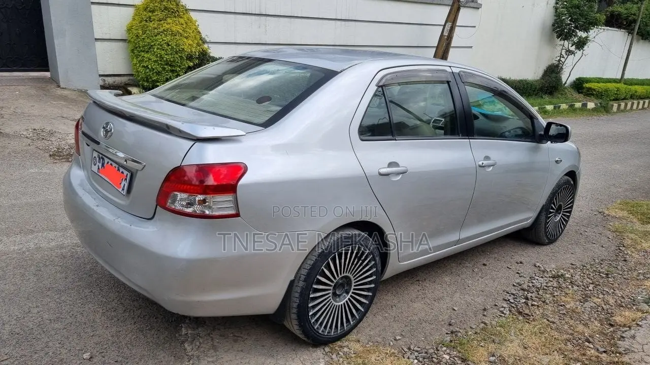 Toyota Yaris 2007 Silver