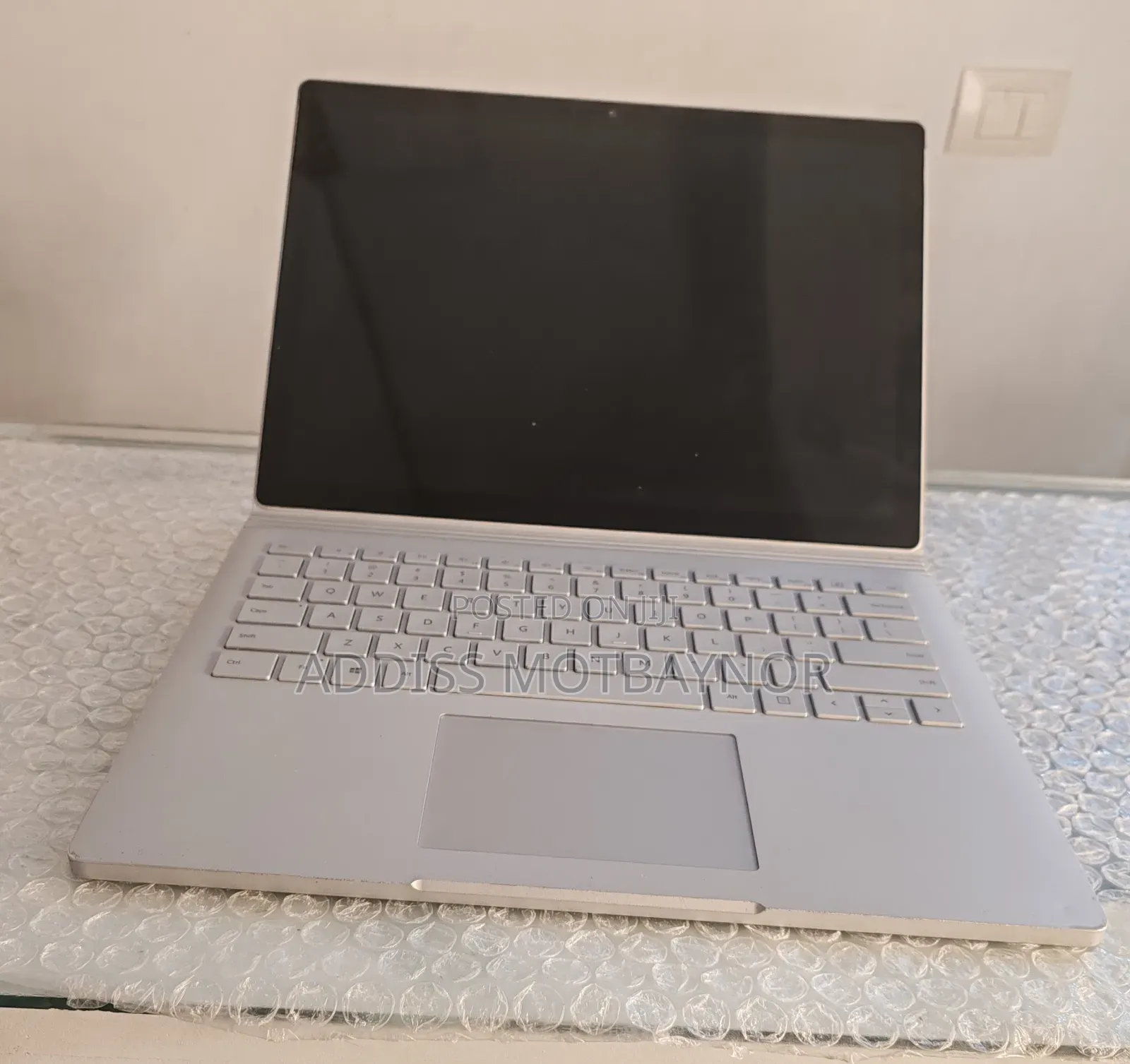 New Laptop Microsoft Surface 16GB Intel Core i7 SSD 512GB