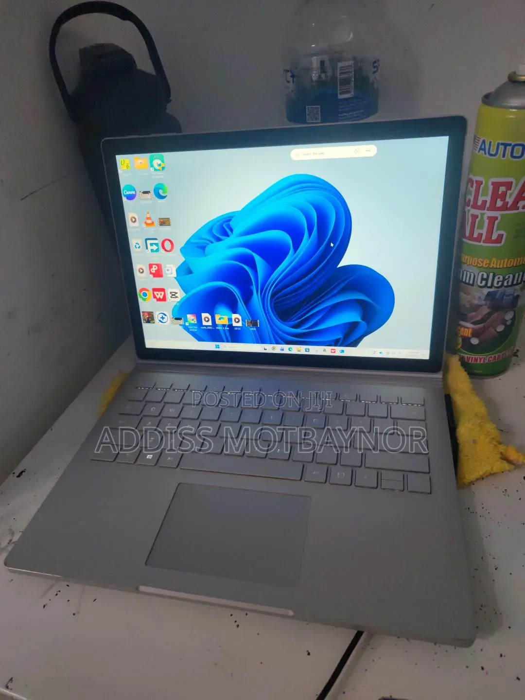 New Laptop Microsoft Surface 16GB Intel Core i7 SSD 512GB