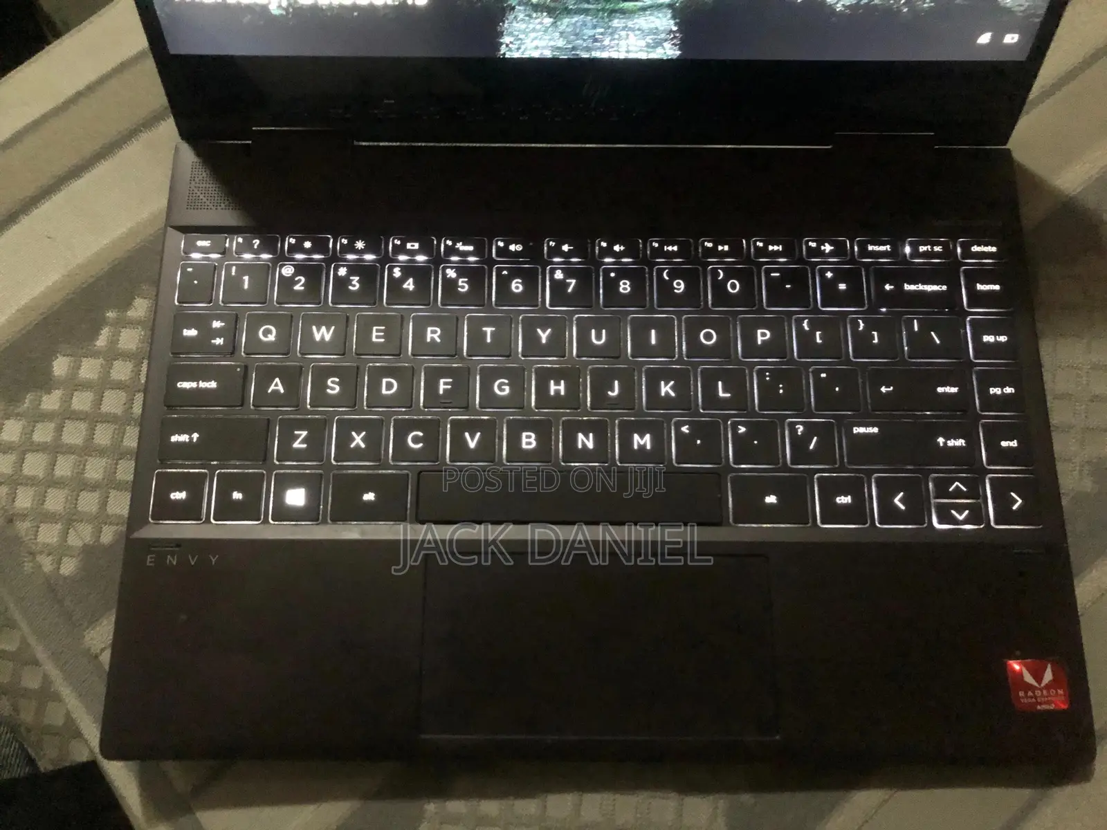 Laptop HP Envy x360 8GB AMD Ryzen 5 SSD 500GB