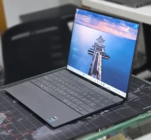 New Laptop Dell XPS 15 16GB Intel Core i7 SSD 512GB