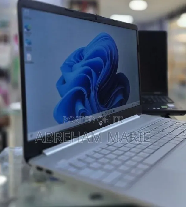 New Laptop HP Stream Notebook 16GB Intel Core i7 SSD 512GB