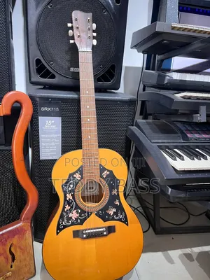 Box Guitar