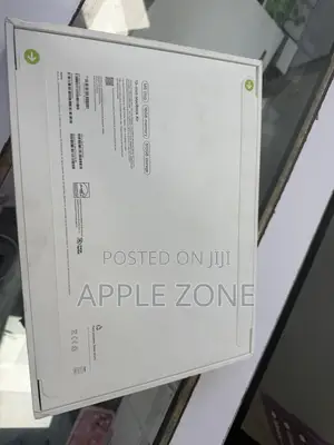 New Laptop Apple MacBook Pro 2025 M5 16GB Apple M5 SSD 512GB