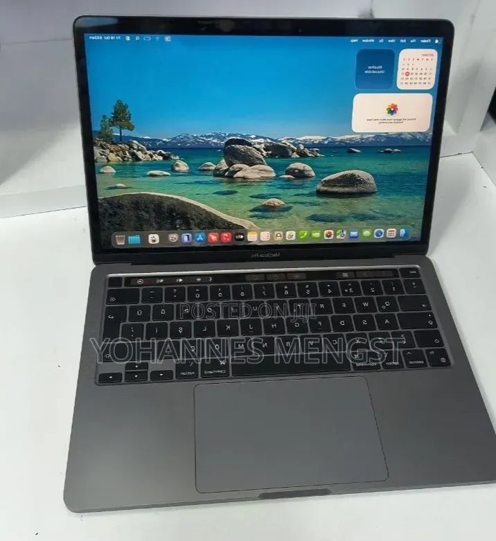 New Laptop Apple MacBook Pro 2020 M1 8GB Apple M1 SSD 256GB