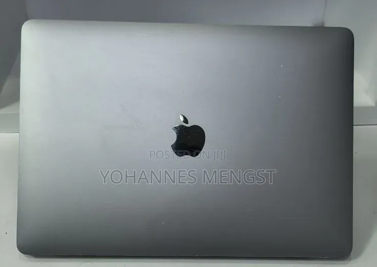 New Laptop Apple MacBook Pro 2020 M1 8GB Apple M1 SSD 256GB