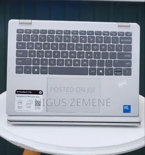 New Laptop HP OmniBook X Flip 14" 16GB Intel Core i7 SSD 512GB