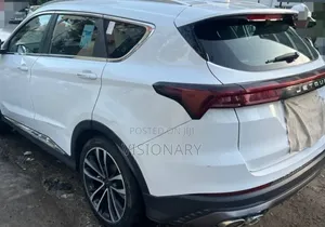 Jetour X70 Plus 2022 White