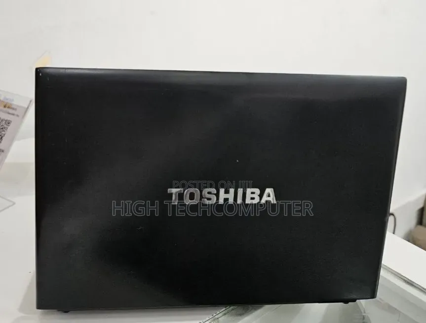 Laptop Toshiba Portege R830 6GB Intel Core i5 HDD 750GB