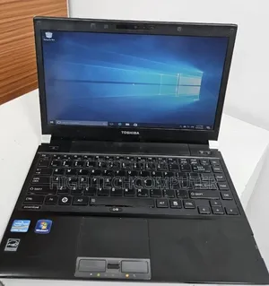 Laptop Toshiba Portege R830 6GB Intel Core i5 HDD 750GB