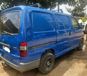 Toyota HiAce 2004 Blue