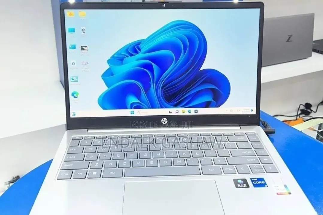 New Laptop HP Stream Notebook 16GB Intel Core i5 SSD 1T