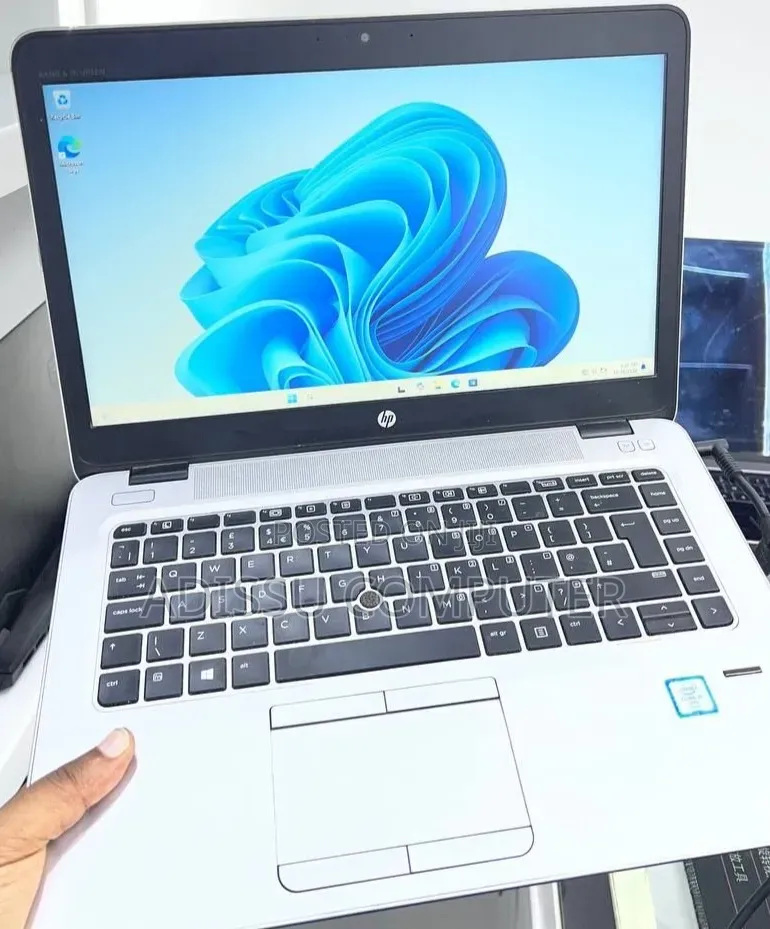 New Laptop HP EliteBook 840 G3 8GB Intel Core i5 SSD 1T
