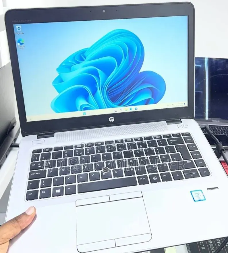 New Laptop HP EliteBook 840 G3 8GB Intel Core i5 SSD 1T