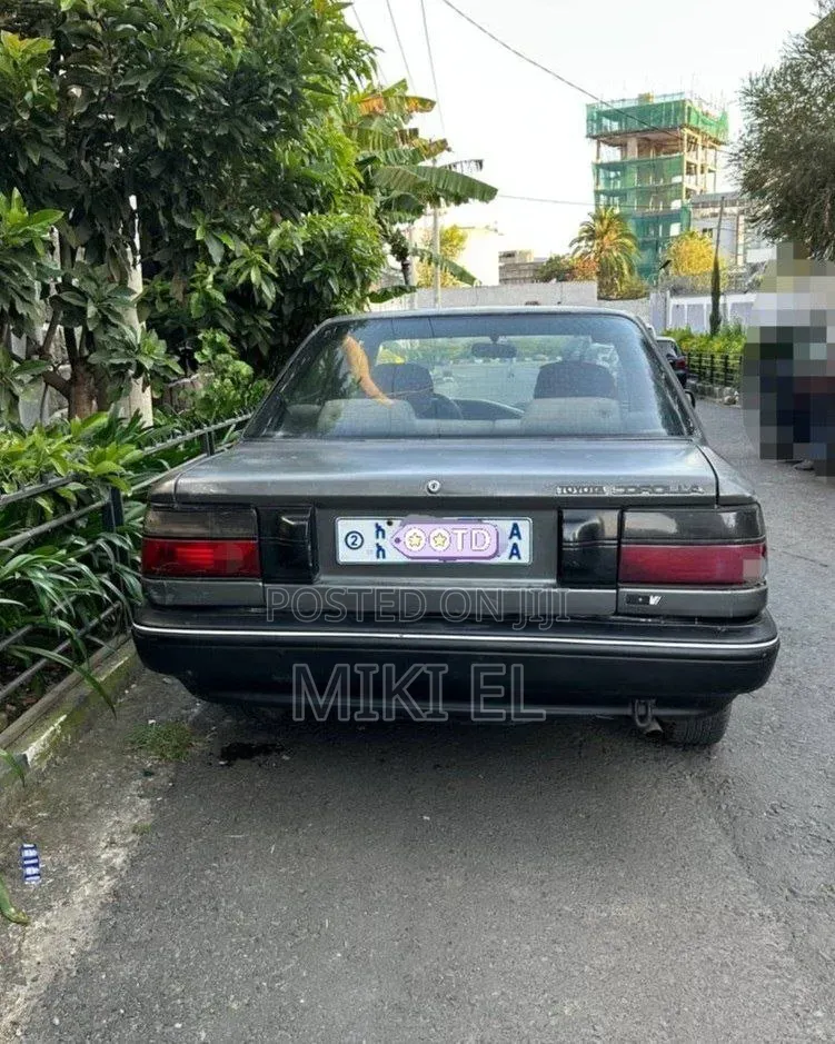 Toyota Corolla II 1.3 FWD 1991 Gray