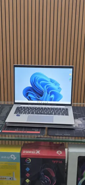 New Laptop HP EliteBook 840 16GB Intel Core i7 SSD 512GB