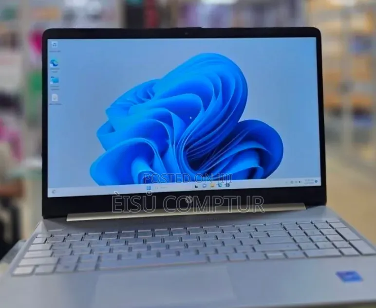 New Laptop HP Stream Notebook 16GB Intel Core i7 SSD 512GB
