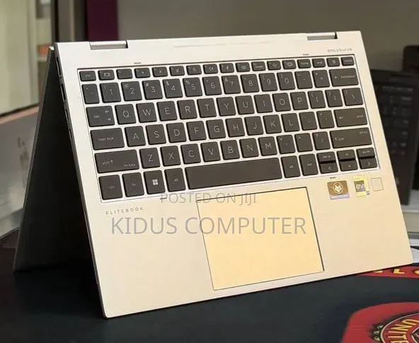 New Laptop HP EliteBook 830 G9 16GB Intel Core i7 SSD 512GB