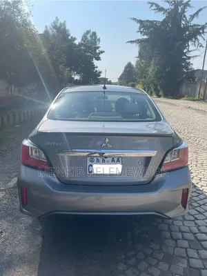Mitsubishi Attrage 2022 Gray