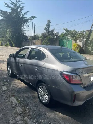 Mitsubishi Attrage 2022 Gray