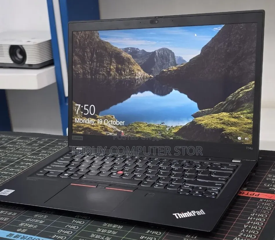 New Laptop Lenovo ThinkPad T14 16GB Intel Core i7 SSD 512GB