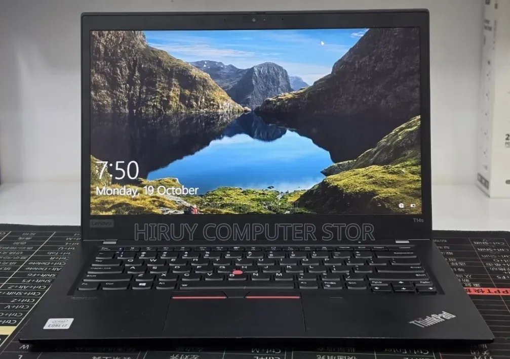 New Laptop Lenovo ThinkPad T14 16GB Intel Core i7 SSD 512GB