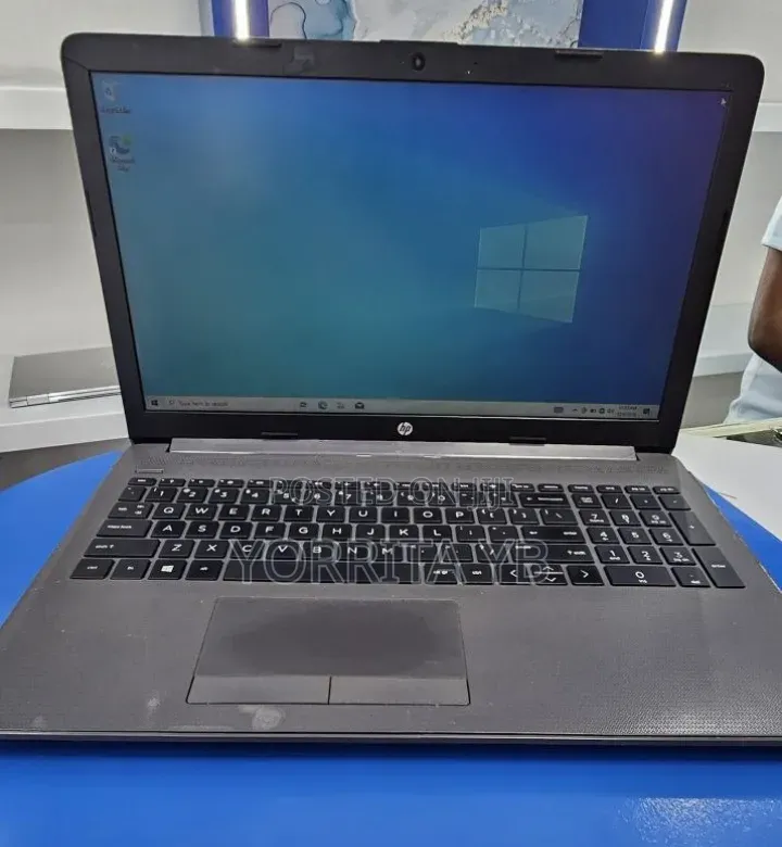 Laptop HP Stream Notebook 8GB Intel Core i3 HDD 700GB