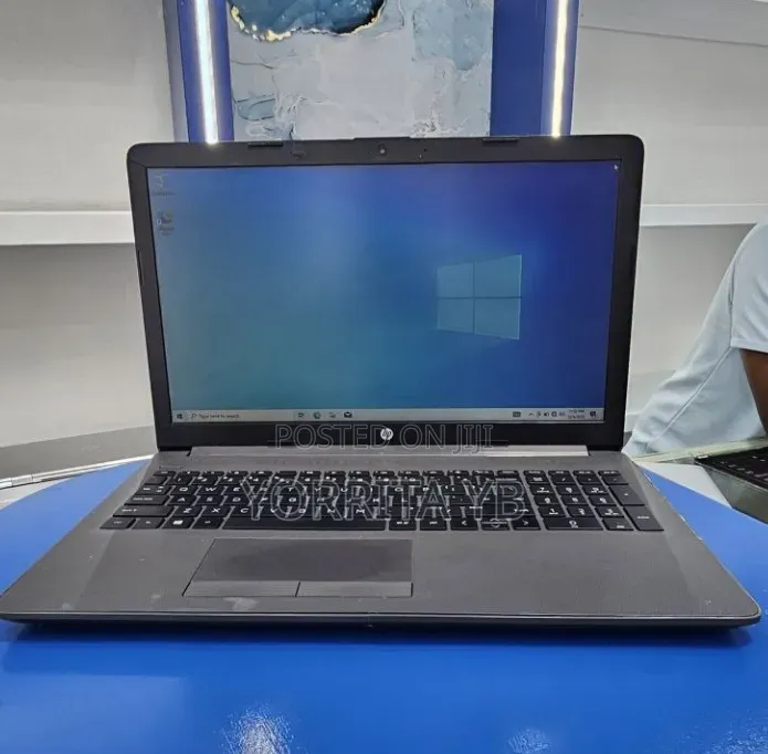 Laptop HP Stream Notebook 8GB Intel Core i3 HDD 700GB