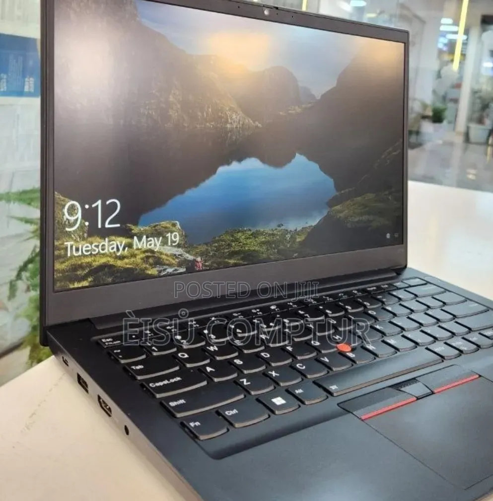 New Laptop Lenovo ThinkPad E14 Gen 4 16GB Intel Core i7 SSD 512GB
