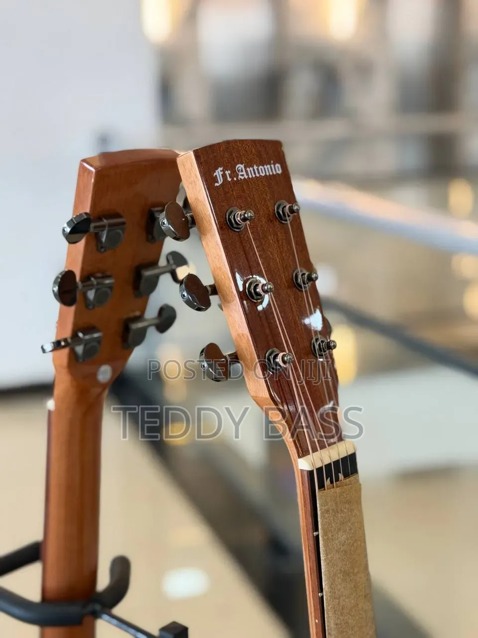 Fr Antonio Box Guitar
