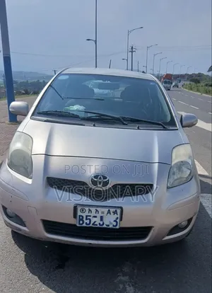 Toyota Yaris 2010 Pink