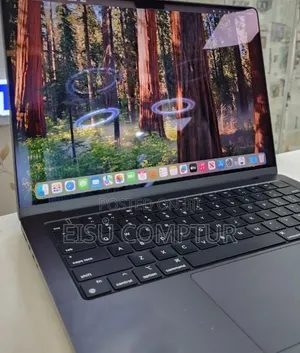 New Laptop Apple MacBook Pro 2023 M3 18GB Apple M3 Pro SSD 512GB