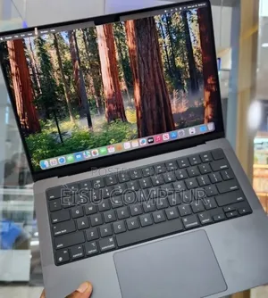 New Laptop Apple MacBook Pro 2023 M3 18GB Apple M3 Pro SSD 512GB
