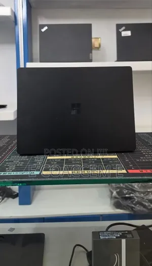 New Laptop Microsoft Surface Laptop 3 16GB Intel Core i7 SSD 256GB
