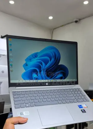 New Laptop HP Stream Notebook 16GB Intel Core i7 SSD 1T