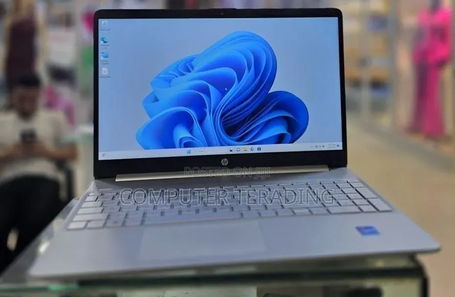 New Laptop HP Stream Notebook 16GB Intel Core i7 SSD 512GB