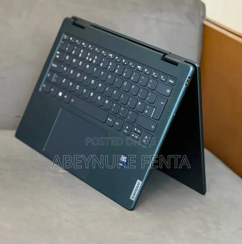 New Laptop Lenovo Yoga Slim 7 16GB Intel Core i7 SSD 512GB