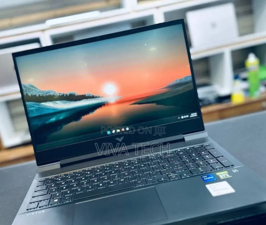 New Laptop HP Victus 15 16GB Intel Core i5 SSD 512GB