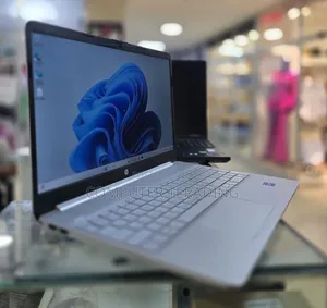 New Laptop HP Stream Notebook 16GB Intel Core i7 SSD 512GB