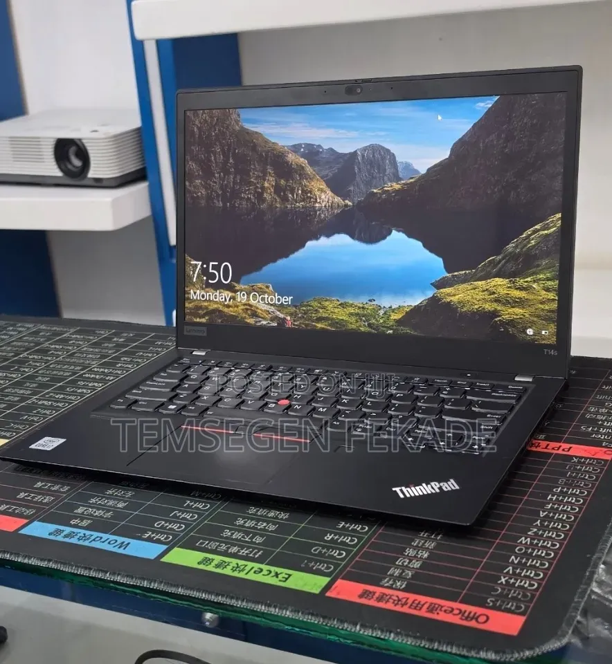 New Laptop Lenovo ThinkPad T14s Gen 2 16GB Intel Core i7 SSD 512GB