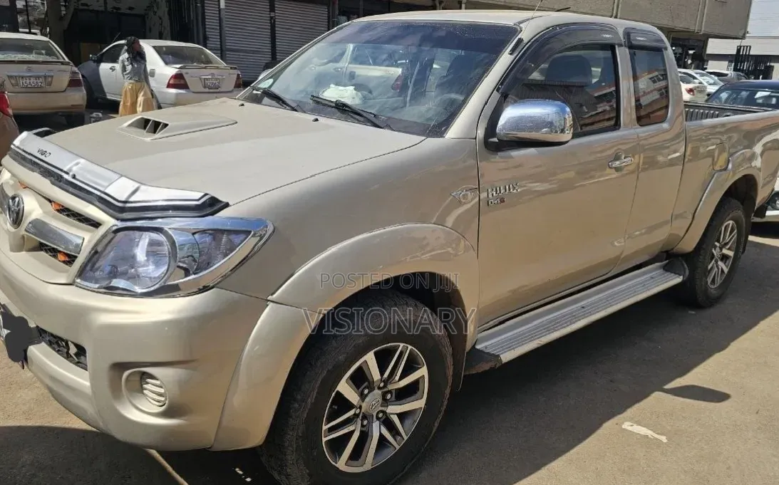 Toyota Hilux 2008 Beige